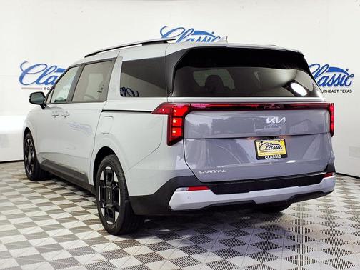 Ceramic White 2025 Kia Carnival EX