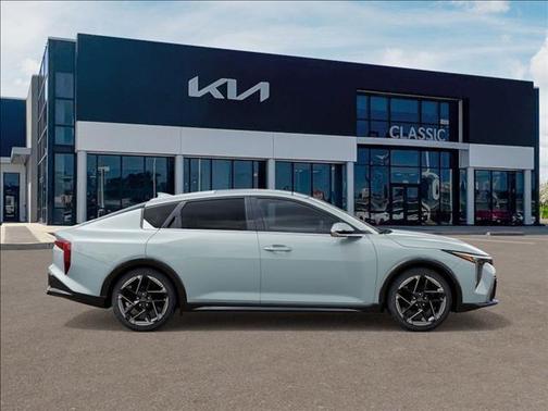 2025 Kia K4 GT-Line