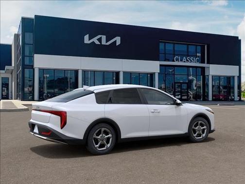 White Pearl 2026 Kia K4 LXS