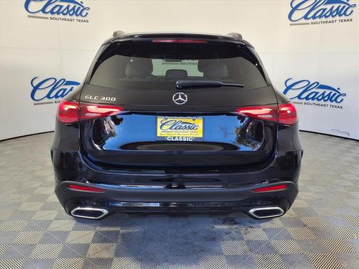 2025 Mercedes-Benz GLC 300 Base