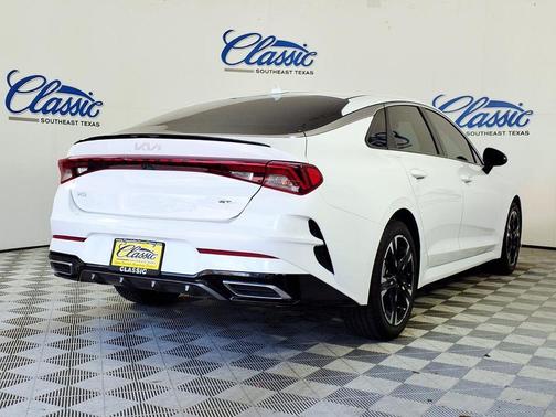 White Pearl 2024 Kia K5 GT-Line