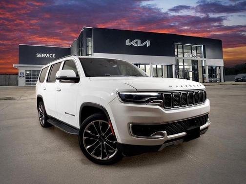 Bright White Clearcoat 2022 Jeep Wagoneer Series II