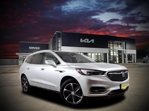 2020 Buick Enclave Essence