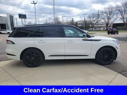 PRISTINE WHITE MET 3C 2023 Lincoln Aviator BLACK LABEL