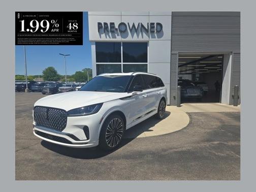 PRISTINE WHITE MET 3C 2025 Lincoln Aviator BLACK LABEL