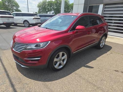 2015 Lincoln MKC Base