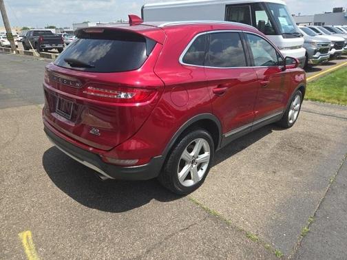 2015 Lincoln MKC Base