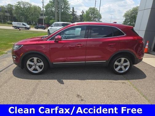 2015 Lincoln MKC Base