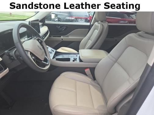 2022 Lincoln Aviator Standard AWD