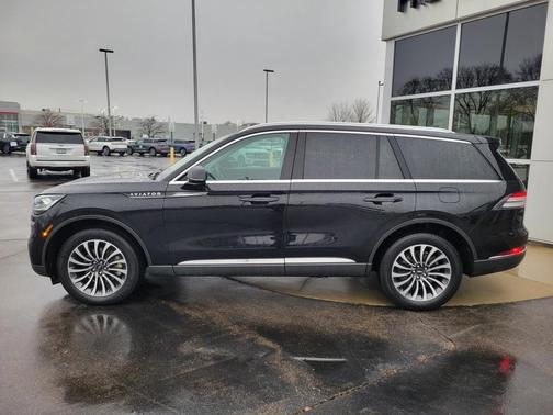 2023 Lincoln Aviator Reserve AWD