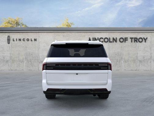 2025 Lincoln Navigator L Reserve