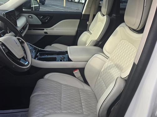 2023 Lincoln Aviator Black Label AWD