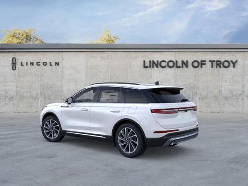 2026 Lincoln Corsair Premiere