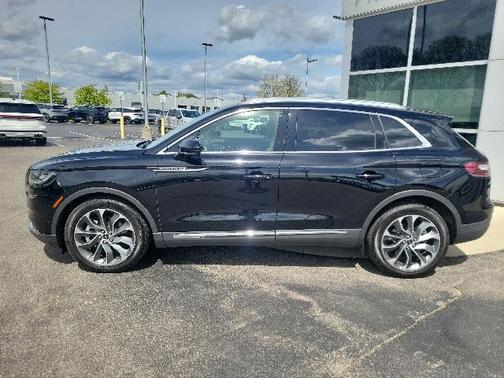 INFINITE BLACK MET CC 2023 Lincoln Nautilus RESERVE
