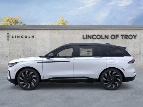 2025 Lincoln Nautilus Reserve