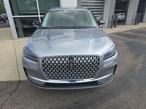 SILVER RADIANCE MET CC 2024 Lincoln Corsair PREMIERE