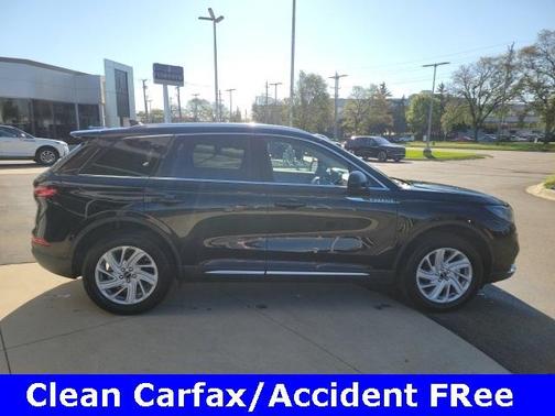 2022 Lincoln Corsair Standard