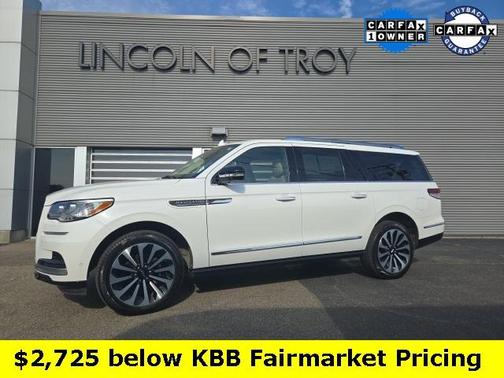 2023 Lincoln Navigator L Reserve