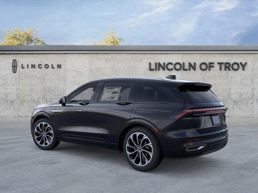 2025 Lincoln Nautilus Reserve