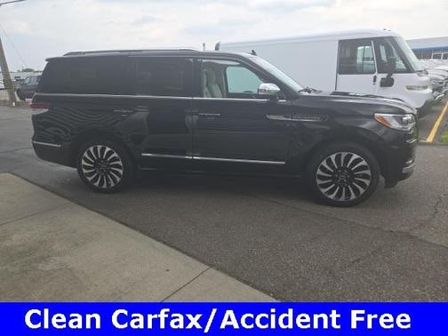 2022 Lincoln Navigator Black Label