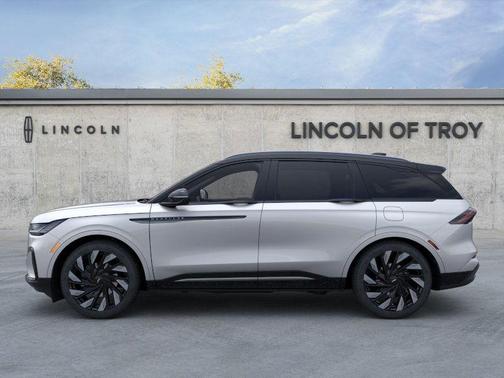 2025 Lincoln Nautilus Reserve