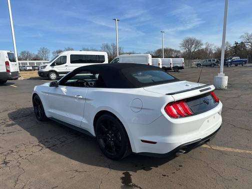 2019 Ford Mustang EcoBoost
