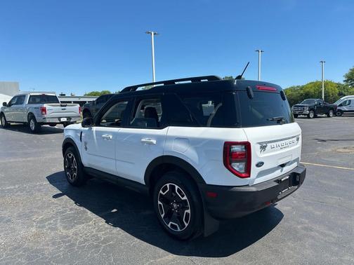 Oxford White 2024 Ford Bronco Sport Outer Banks