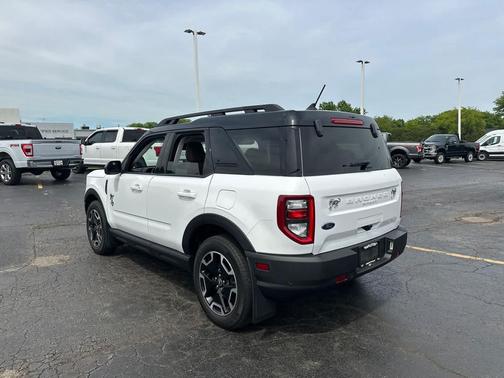 Oxford White 2024 Ford Bronco Sport Outer Banks