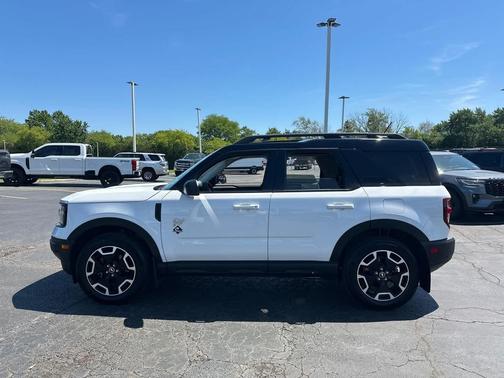 Oxford White 2024 Ford Bronco Sport Outer Banks