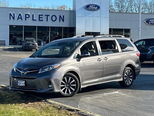 2018 Toyota Sienna Limited Premium