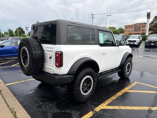 Oxford White 2022 Ford Bronco Outer Banks