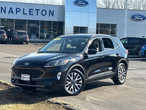2022 Ford Escape Titanium