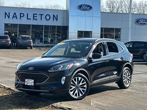2022 Ford Escape Titanium