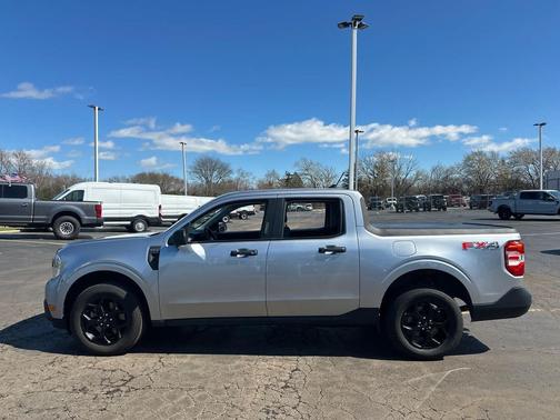 Iconic Silver Metallic 2023 Ford Maverick XLT