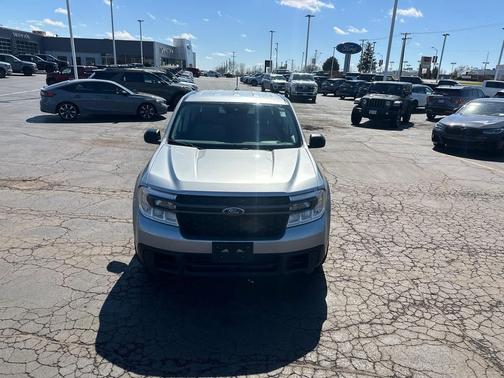 Iconic Silver Metallic 2023 Ford Maverick XLT
