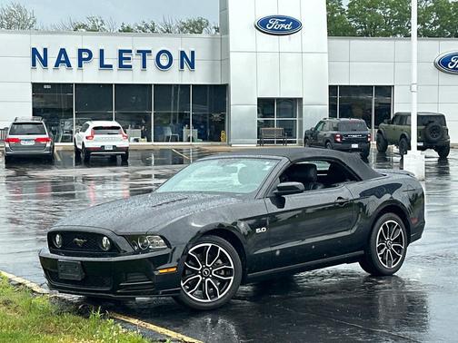 Black 2013 Ford Mustang GT Premium