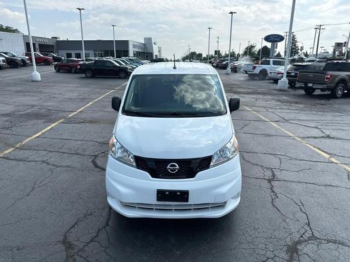2021 Nissan NV200 S