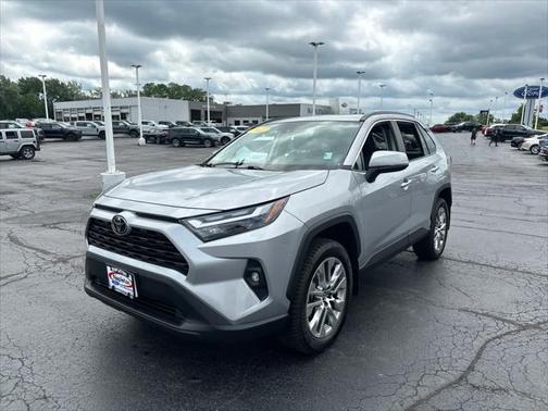 2022 Toyota RAV4 XLE Premium