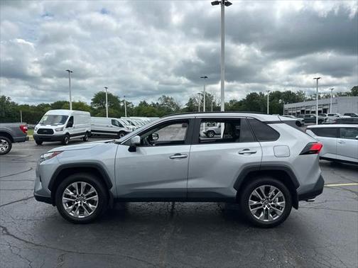 2022 Toyota RAV4 XLE Premium