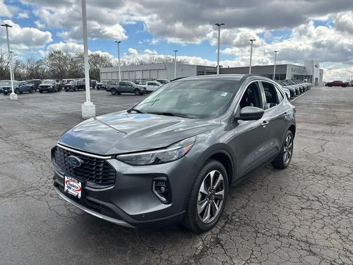 Carbonized Gray Metallic 2023 Ford Escape Platinum