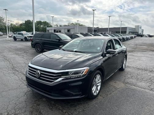 Deep Black Pearl 2020 Volkswagen Passat 2.0T SE