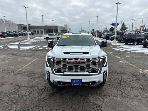 2025 GMC Sierra 3500 Denali