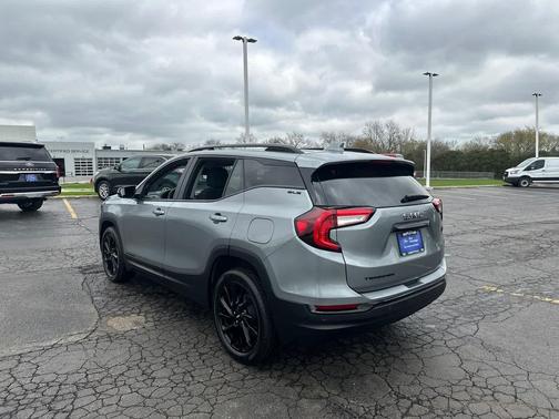 Sterling Metallic 2023 GMC Terrain SLE