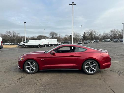 2017 Ford Mustang GT