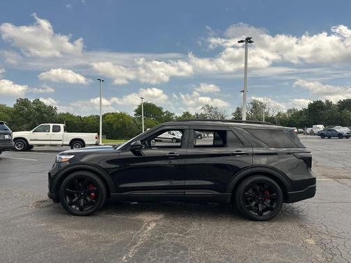 Agate Black Metallic 2023 Ford Explorer ST