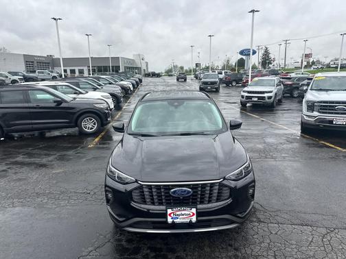 Agate Black Metallic 2024 Ford Escape Platinum