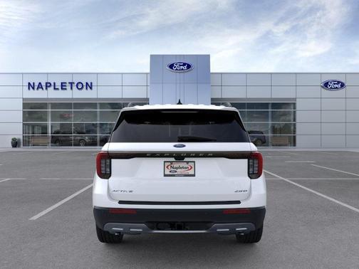 Star White Metallic Tri-Coat 2026 Ford Explorer Active