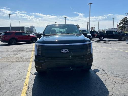 2025 Ford F-150 Lightning Flash