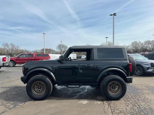 2022 Ford Bronco Base