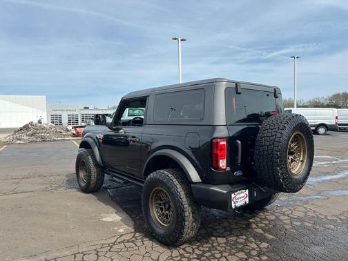 2022 Ford Bronco Base